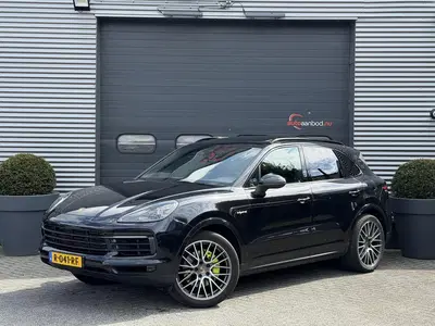 Porsche Cayenne 3.0 E-Hybrid Sport Chrono uit 2020