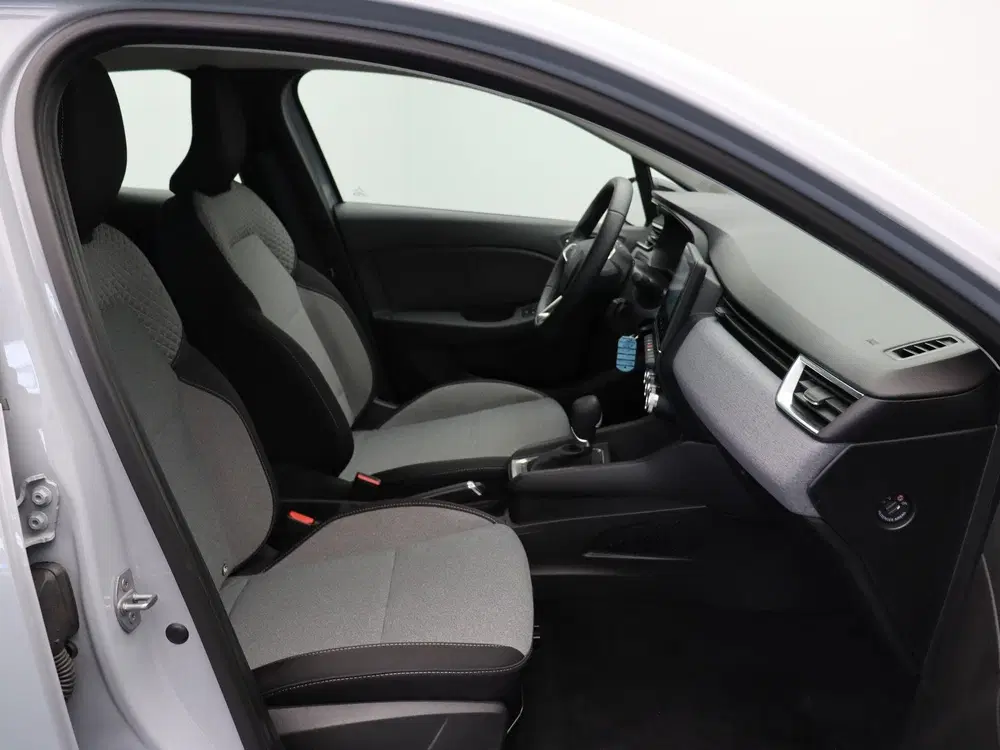 Renault Clio 1.6 E-Tech Full Hybrid 145 evolution uit 2025, foto 14