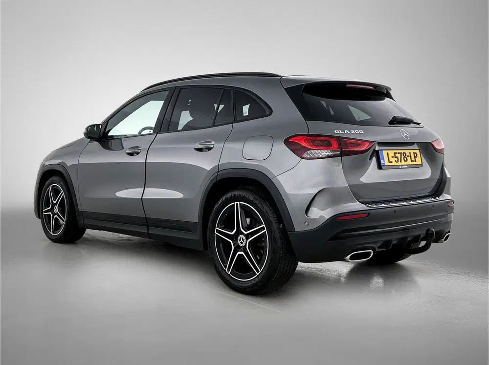 Mercedes-Benz GLA 200 Business Solution AMG uit 2021, foto 13