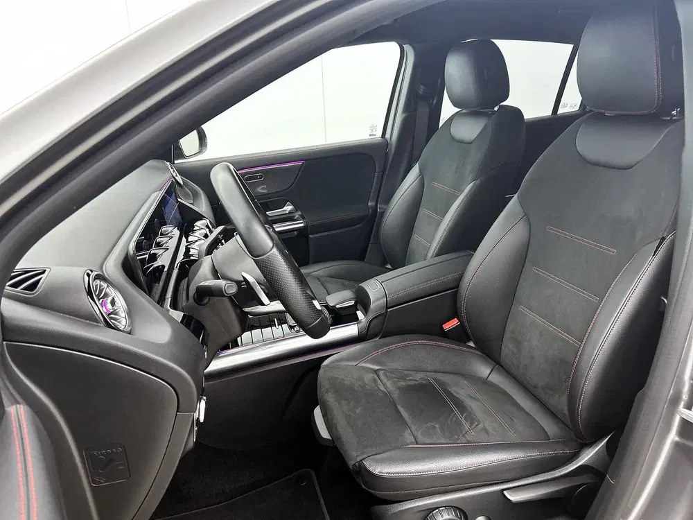 Mercedes-Benz GLA 200 Business Solution AMG uit 2021, foto 15