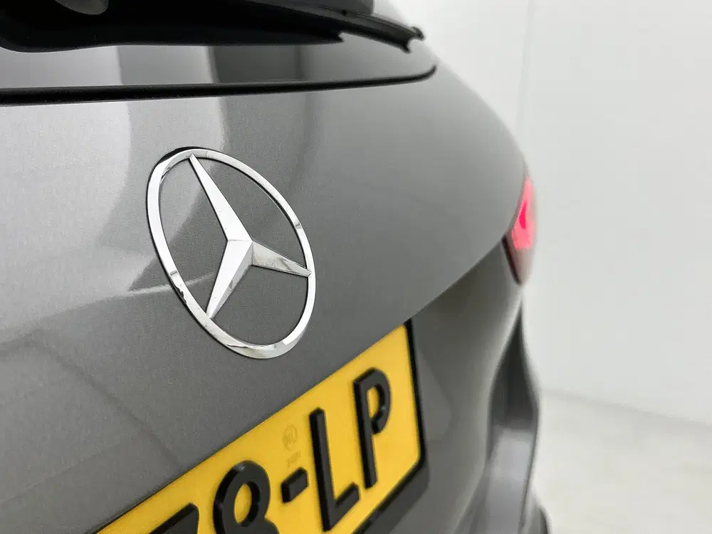 Mercedes-Benz GLA 200 Business Solution AMG uit 2021, foto 19