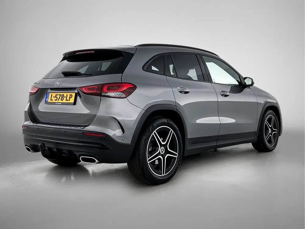 Mercedes-Benz GLA 200 Business Solution AMG uit 2021, foto 2
