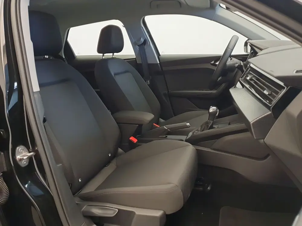 Audi A1 30 TFSI 110pk S-Tronic S-Line Cruise contr uit 2023, foto 3