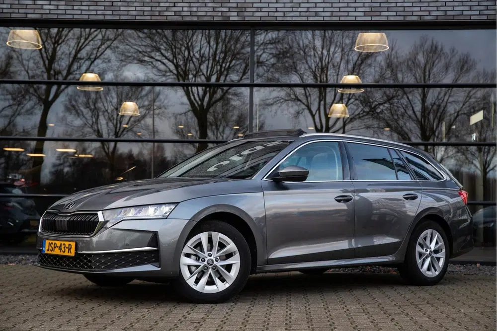 Skoda Octavia 1.5 TSI MHEV Business Edition uit 2025, foto 7
