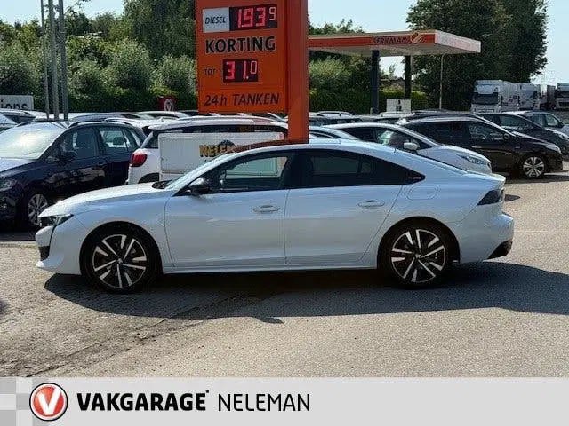 Peugeot 508 1.6 HYbride 225pk e-EAT8 GT-line panoramad uit 2022, foto 4