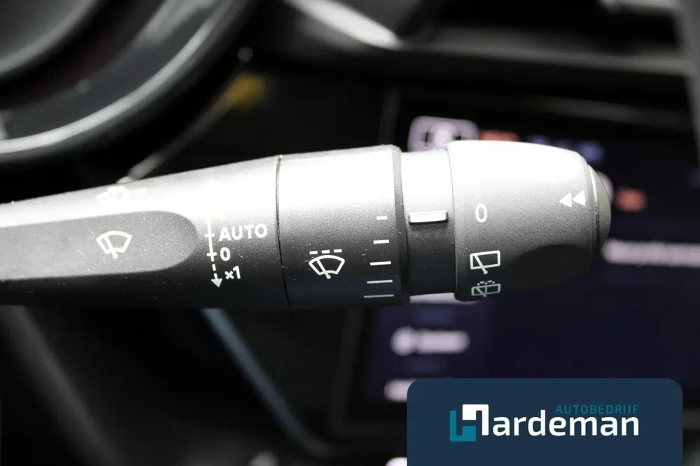 Alfa Romeo Junior Elettrica 54 kWh Carplay Clima uit 2025, foto 18