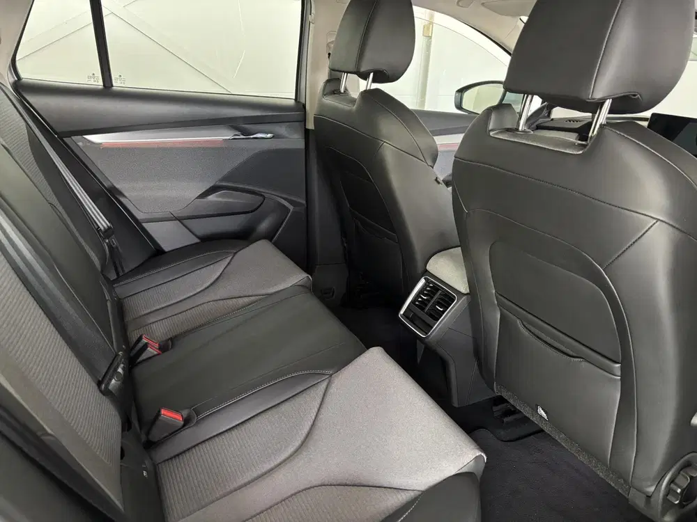 Skoda Enyaq 80 Trekhaak uit 2023, foto 12