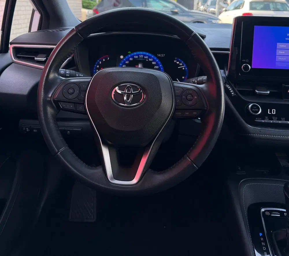 Toyota Corolla 1.8 Hybrid Dynamic uit 2022, foto 8