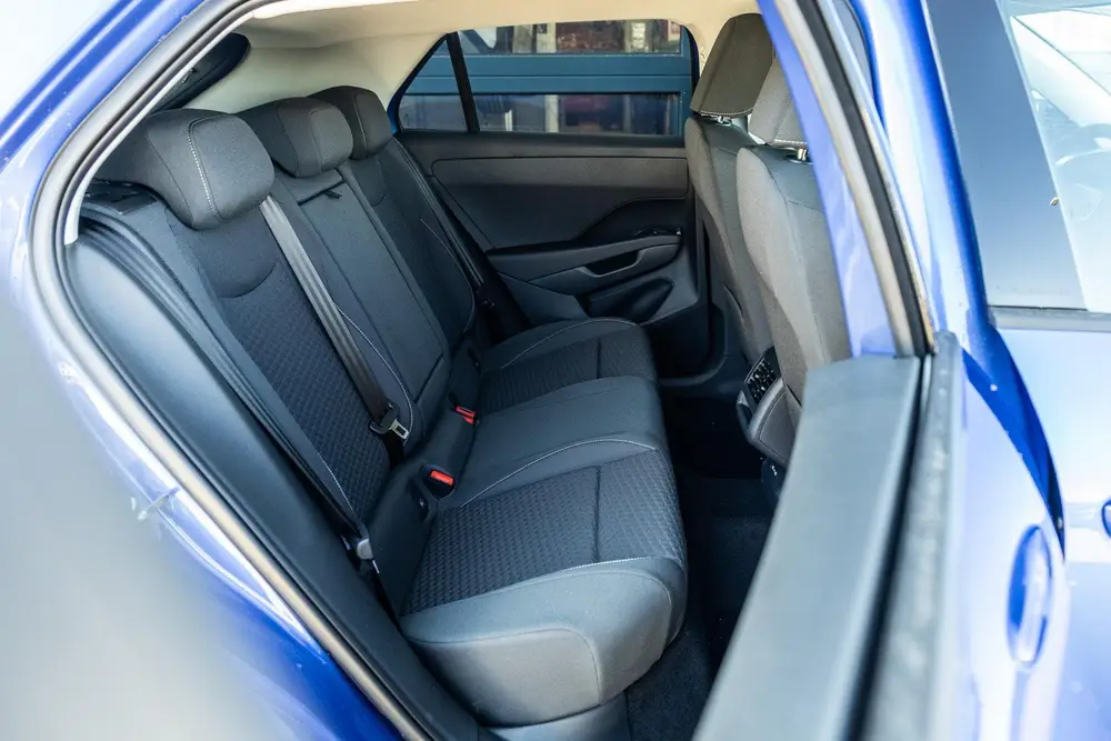 Volkswagen T-Roc 1.5 eTsi 115pk Life First Edition | 18" Vel uit 2026, foto 20