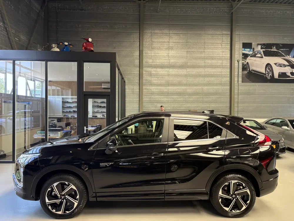 Mitsubishi Eclipse Cross 2.4 PHEV Black Edition Adaptive Cru uit 2025, foto 10