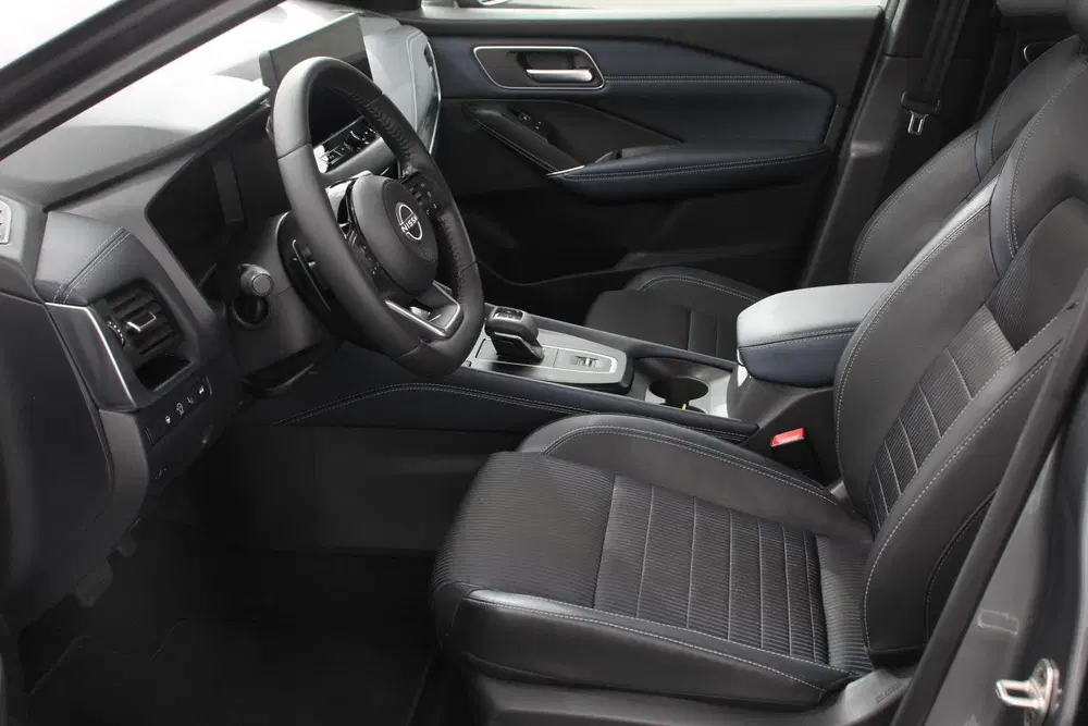 Nissan Qashqai 1.3 MHEV DIG-T 158pk Xtronic Tekna Navigat uit 2023, foto 9