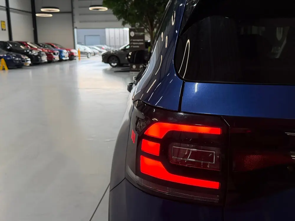 Volkswagen T-Cross 1.0 TSI R-Line DSG|ACC|Lane Assist|CarPla uit 2020, foto 18