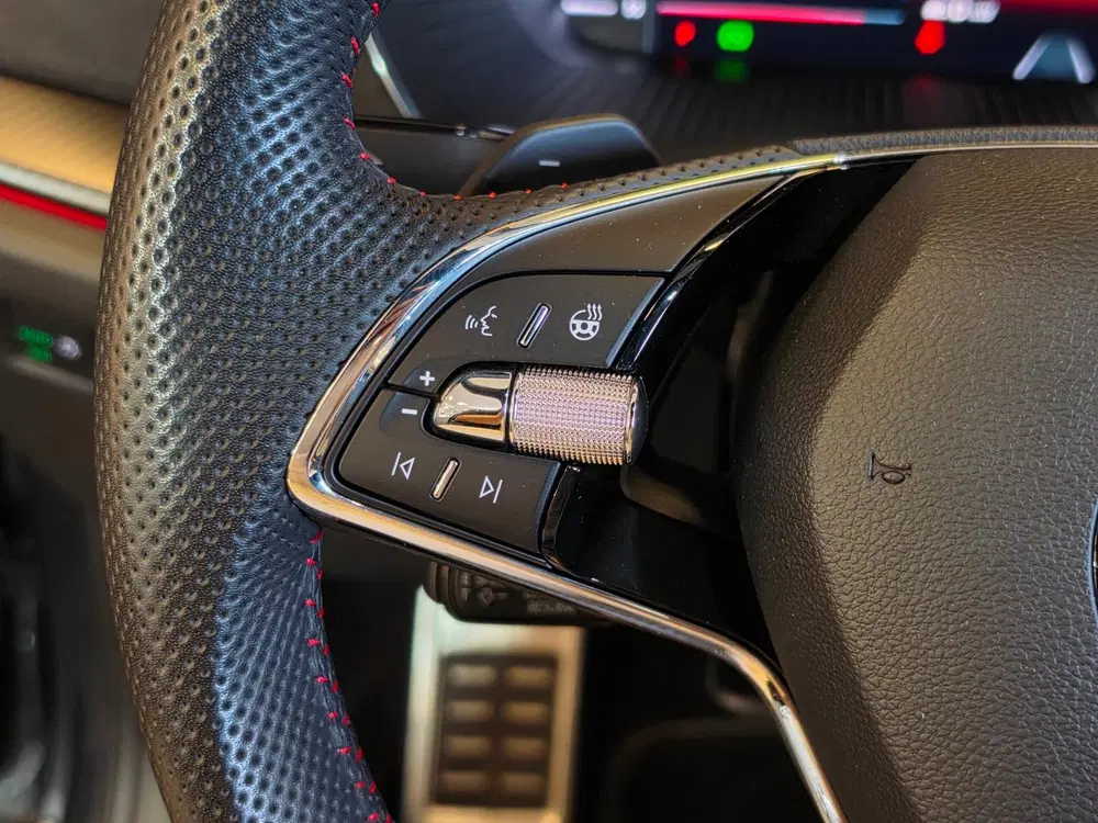 Skoda Octavia 2.0 TSI iV RS 245pk uit 2021, foto 20