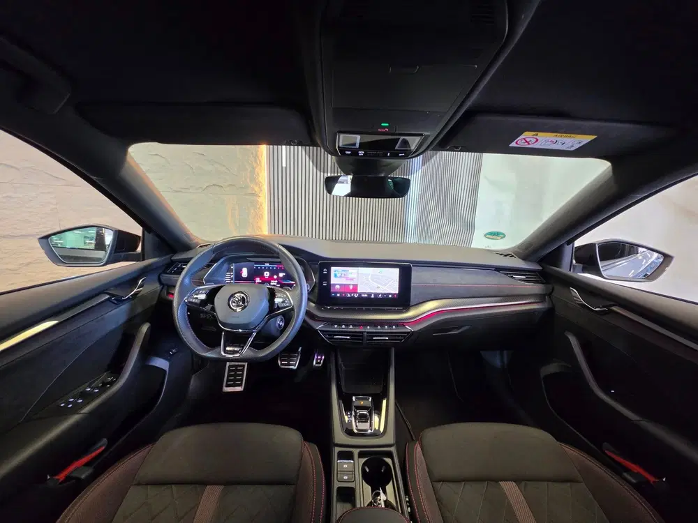 Skoda Octavia 2.0 TSI iV RS 245pk uit 2021, foto 7