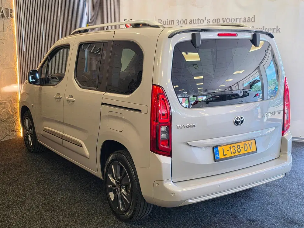 Toyota Proace City 1.2 Turbo Dynamic uit 2021, foto 10