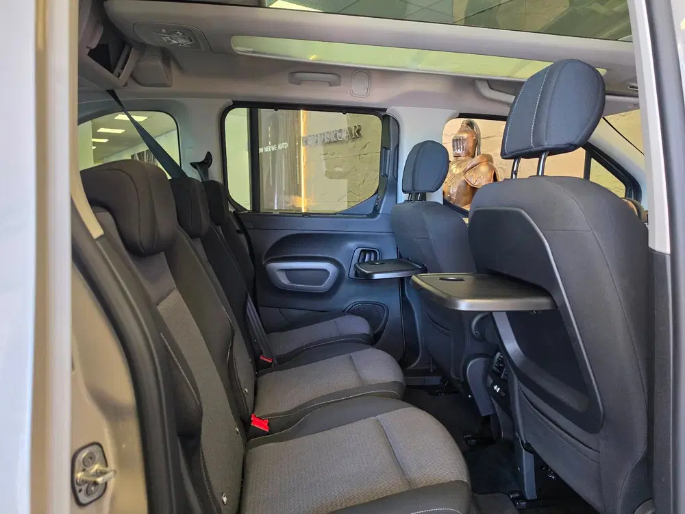 Toyota Proace City 1.2 Turbo Dynamic uit 2021, foto 14