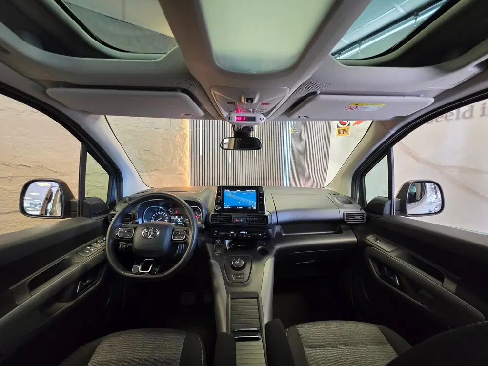 Toyota Proace City 1.2 Turbo Dynamic uit 2021, foto 15