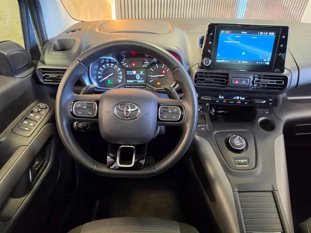 Toyota Proace City 1.2 Turbo Dynamic uit 2021, foto 3