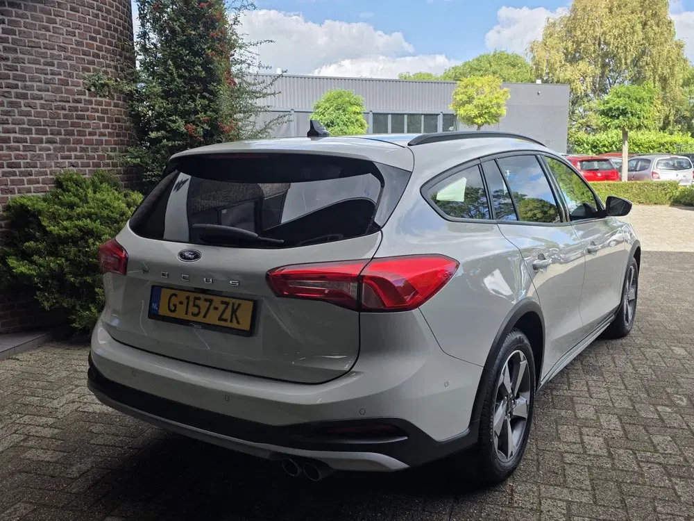 Ford Focus 1.0 EcoBoost Active Business Pano uit 2020, foto 9