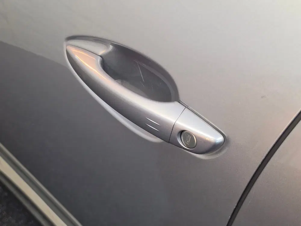 Peugeot 3008 1.2 PureTech Blue Premium uit 2019, foto 16