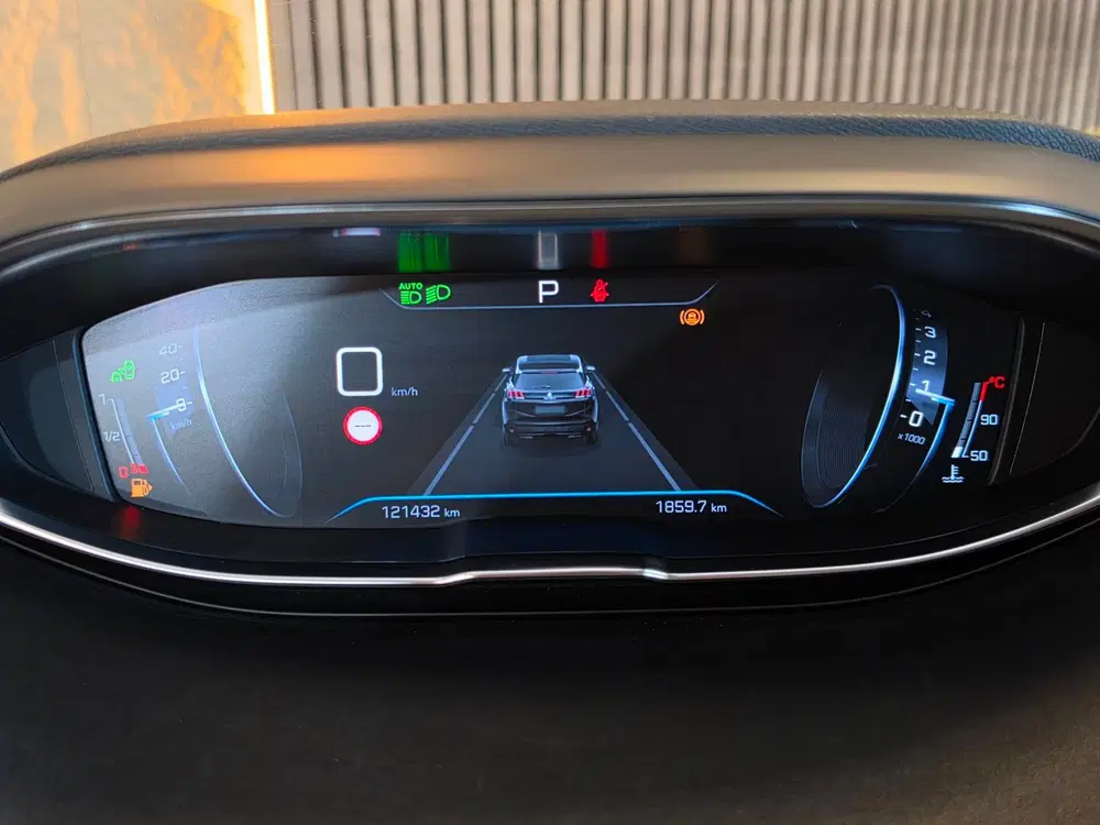 Peugeot 3008 1.2 PureTech Blue Premium uit 2019, foto 20