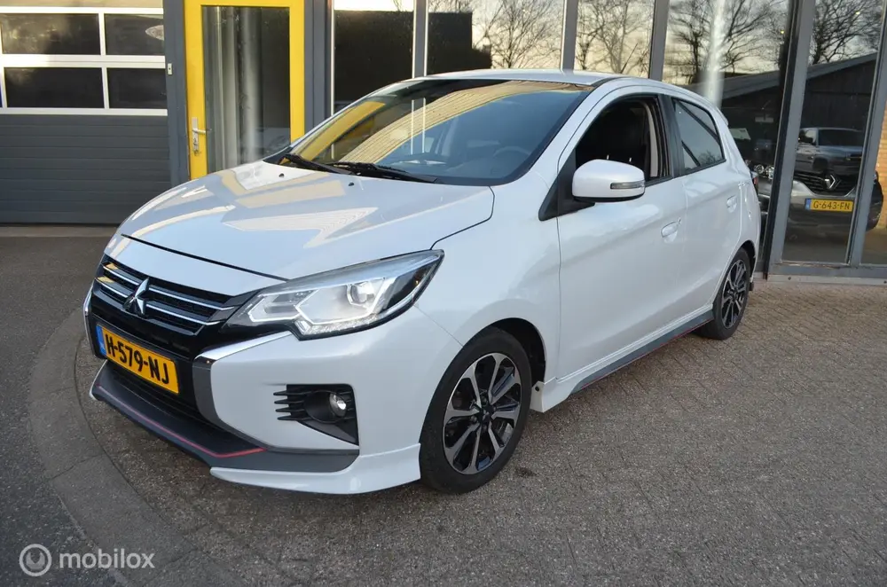 Mitsubishi Space Star 1.2 Instyle Automaat uit 2020, foto 2