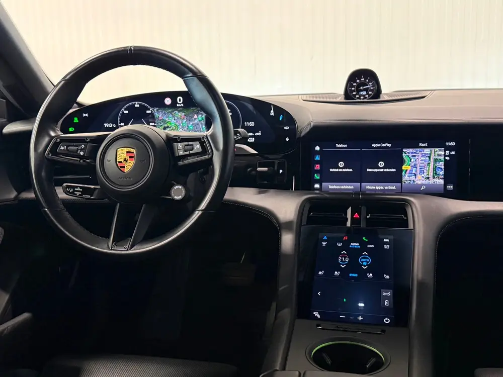 Porsche Taycan 4S Performance 84 kWh uit 2020, foto 9