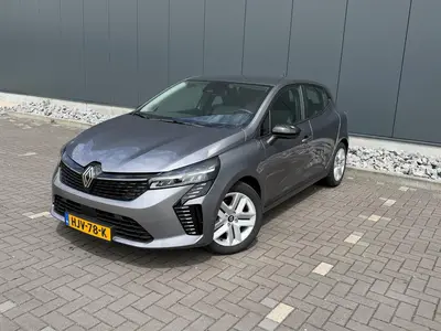Renault Clio 1.6 E-Tech Full Hybrid 145 evolution uit 2024