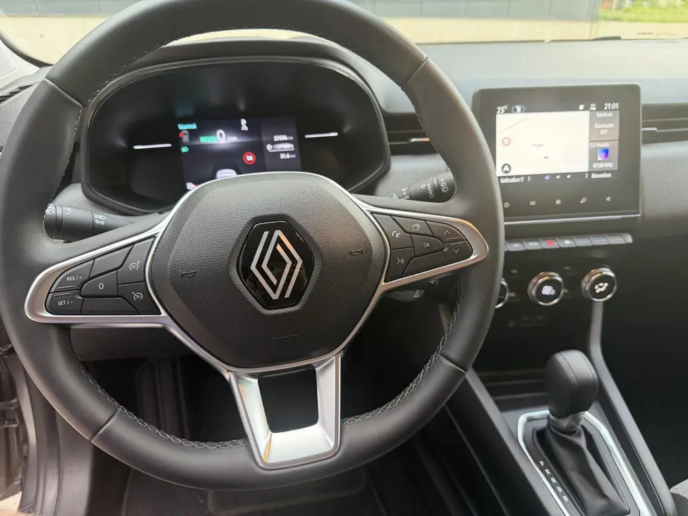 Renault Clio 1.6 E-Tech Full Hybrid 145 evolution uit 2024, foto 7