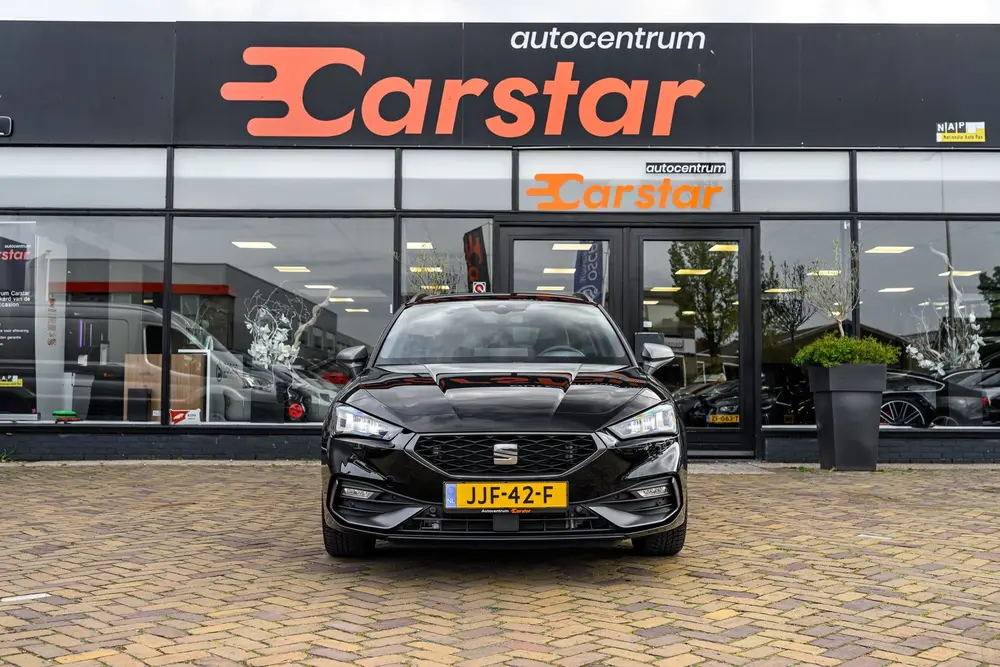 SEAT Leon 1.5 eTSI FR Bus uit 2025, foto 2