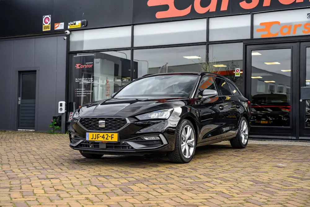 SEAT Leon 1.5 eTSI FR Bus uit 2025, foto 4