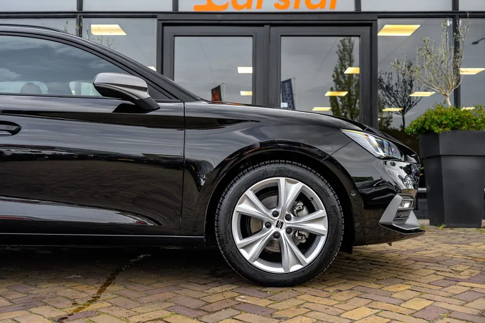 SEAT Leon 1.5 eTSI FR Bus uit 2025, foto 8