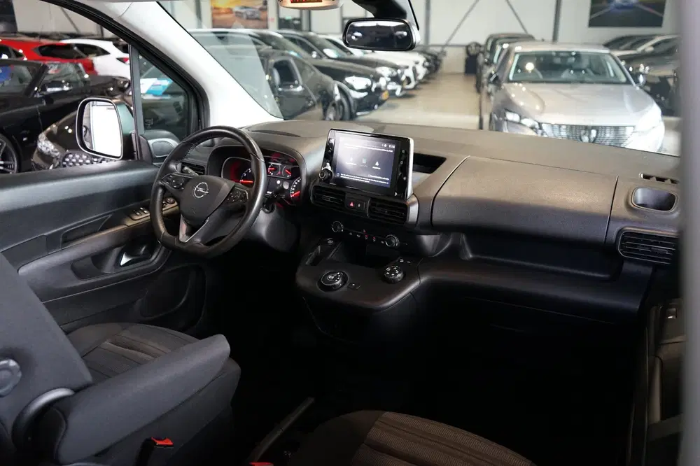 Opel Combo 1.2 Turbo L1H1 Edition CARPLAY uit 2020, foto 4