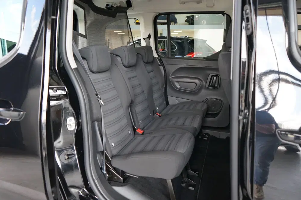 Opel Combo 1.2 Turbo L1H1 Edition CARPLAY uit 2020, foto 5