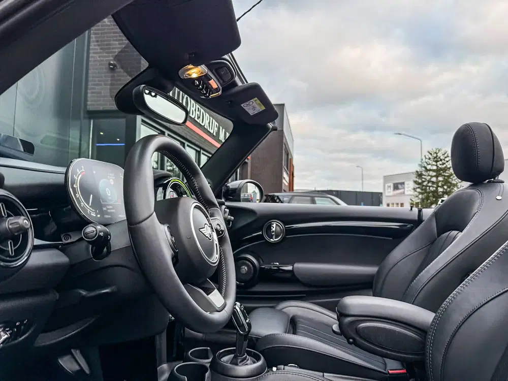 Mini Cabrio 2.0 Cooper S MINI Yours F1 aut 178pk uit 2022, foto 10