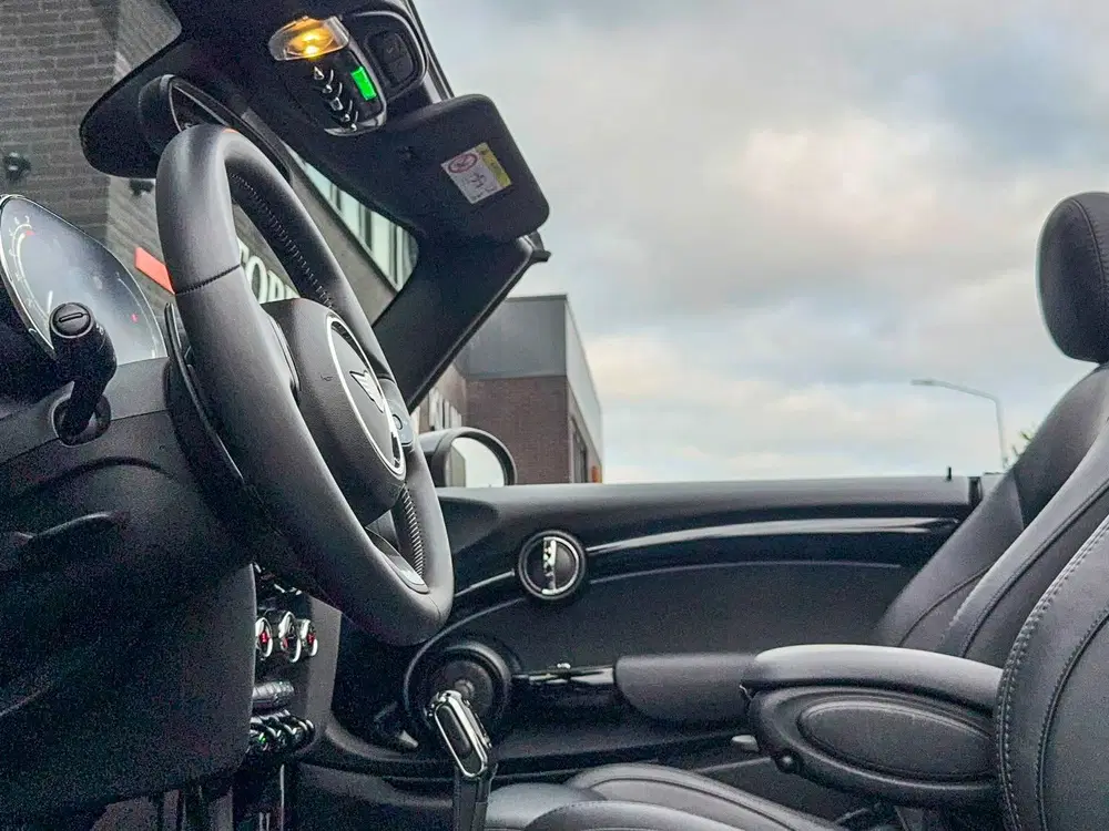 Mini Cabrio 2.0 Cooper S MINI Yours F1 aut 178pk uit 2022, foto 14