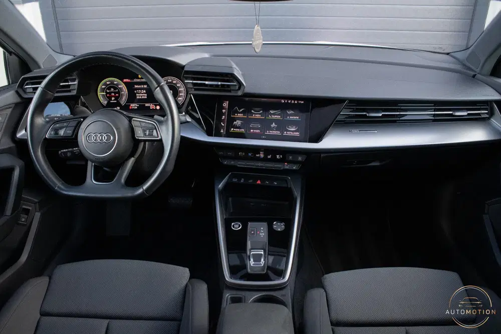 Audi A3 40TFSIe Sline Pano Camera Maxton Keyless S uit 2022, foto 10