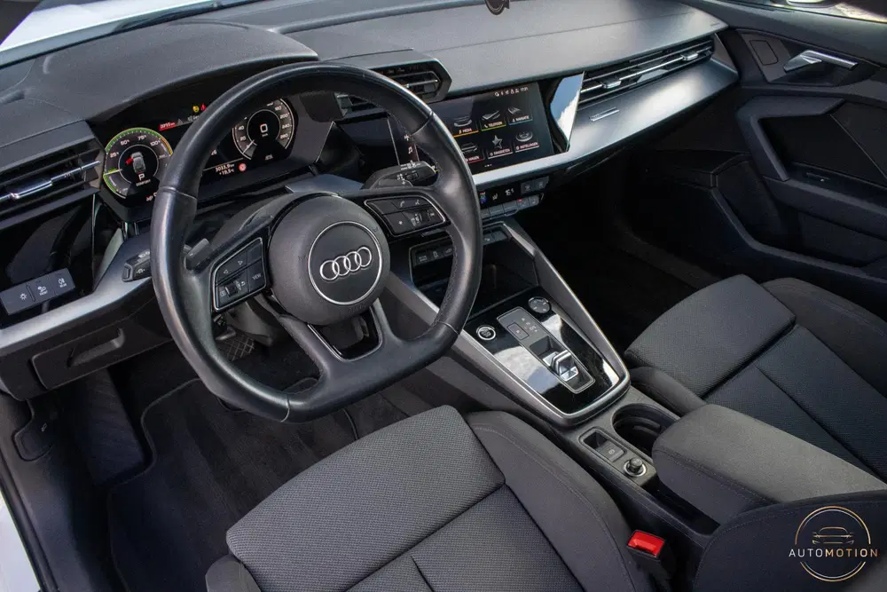 Audi A3 40TFSIe Sline Pano Camera Maxton Keyless S uit 2022, foto 3