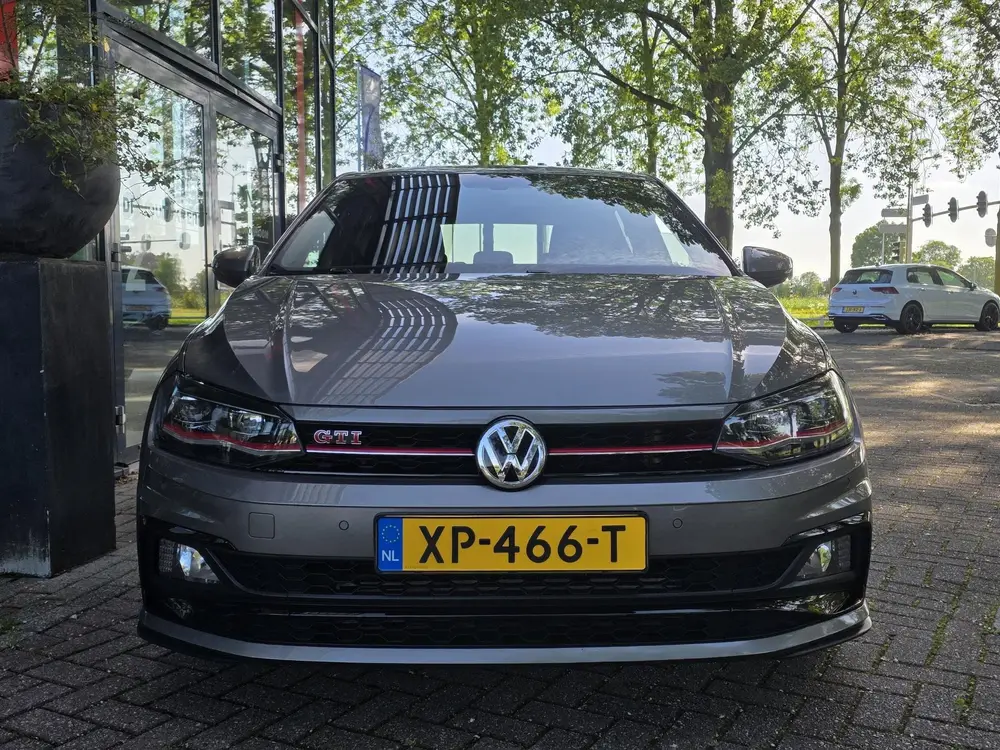 Volkswagen Polo 2.0 TSI 200PK GTI AUTOMAAT | LED | X-Force Uitlaat | Navigatie | Climate Control | Parkeersensoren Polo 2.0 TSI 200PK GTI AUTOMAAT | LED | X-Force u uit 2019, foto 8