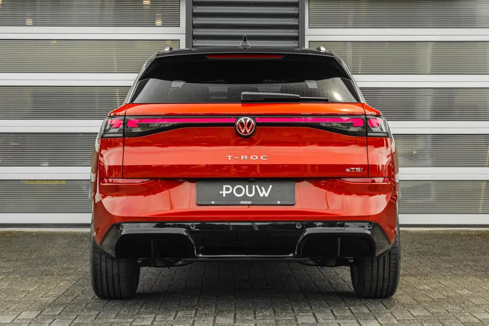 Volkswagen T-Roc 1.5 eTsi 150pk R-Line First Edition | Panor uit 2026, foto 12