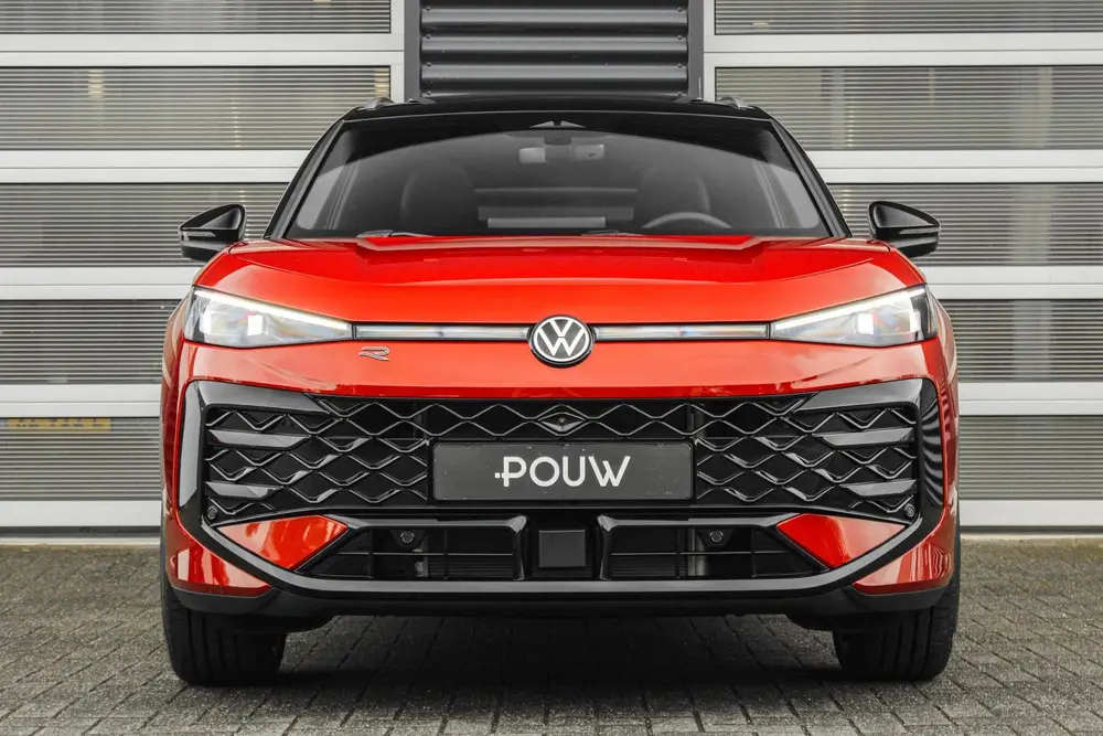 Volkswagen T-Roc 1.5 eTsi 150pk R-Line First Edition | Panor uit 2026, foto 9
