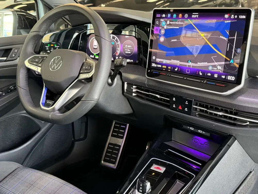 Volkswagen Golf 1.5 eHybrid GTE | Panoramadak uit 2024, foto 13