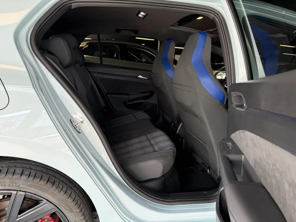 Volkswagen Golf 1.5 eHybrid GTE | Panoramadak uit 2024, foto 15