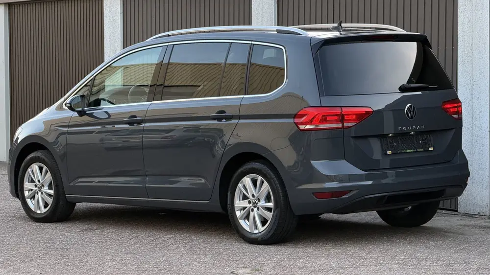 Volkswagen Touran 1.5 TSI Highline 7p (bj 2022, automaat) uit 2022, foto 18