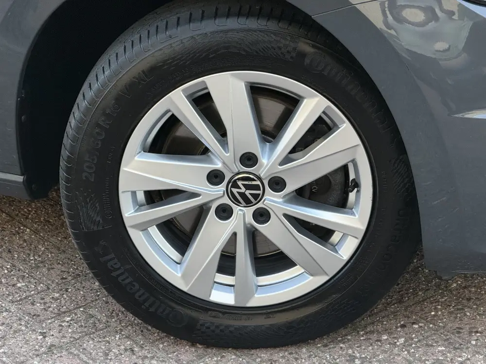Volkswagen Touran 1.5 TSI Highline 7p (bj 2022, automaat) uit 2022, foto 20