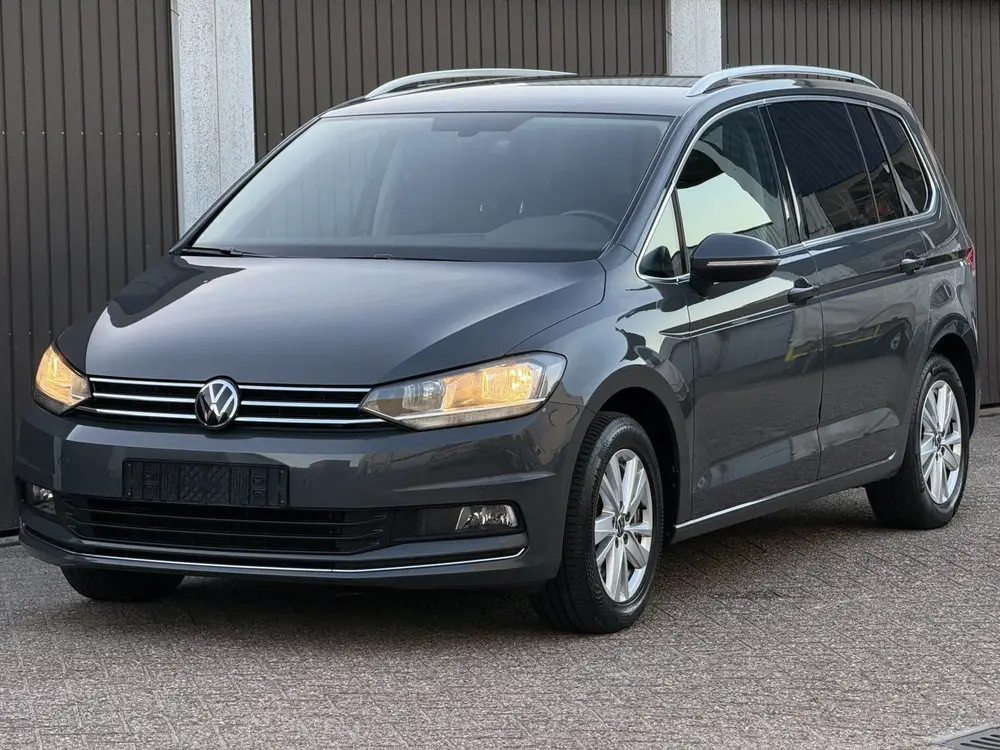 Volkswagen Touran 1.5 TSI Highline 7p (bj 2022, automaat) uit 2022, foto 5