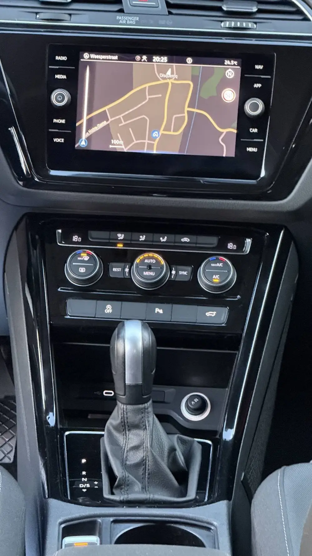 Volkswagen Touran 1.5 TSI Highline 7p (bj 2022, automaat) uit 2022, foto 6