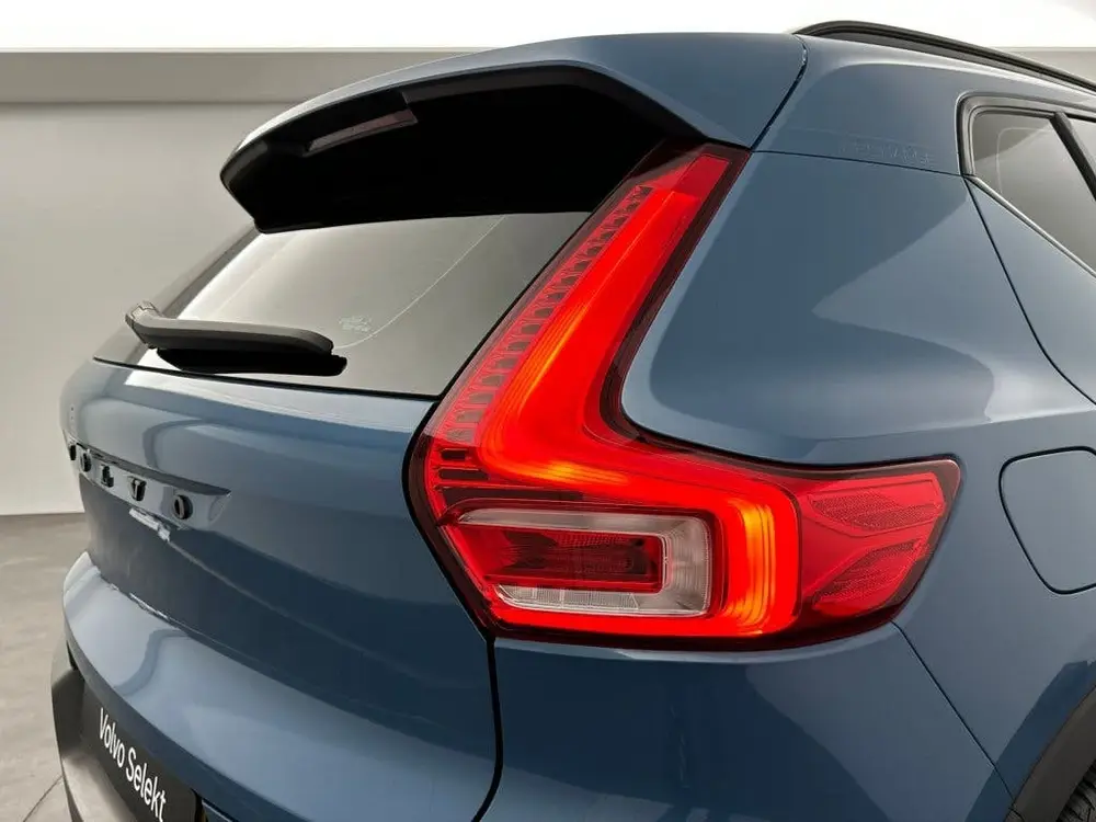 Volvo XC40 T4 211PK Recharge Plus Dark uit 2023, foto 11