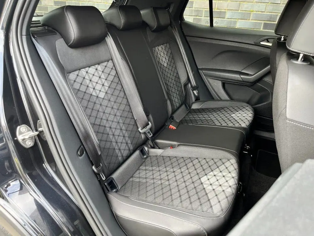 Volkswagen T-Cross 1.5 TSI 150PK R-LINE AFN. TREKH. - CAMERA uit 2025, foto 14