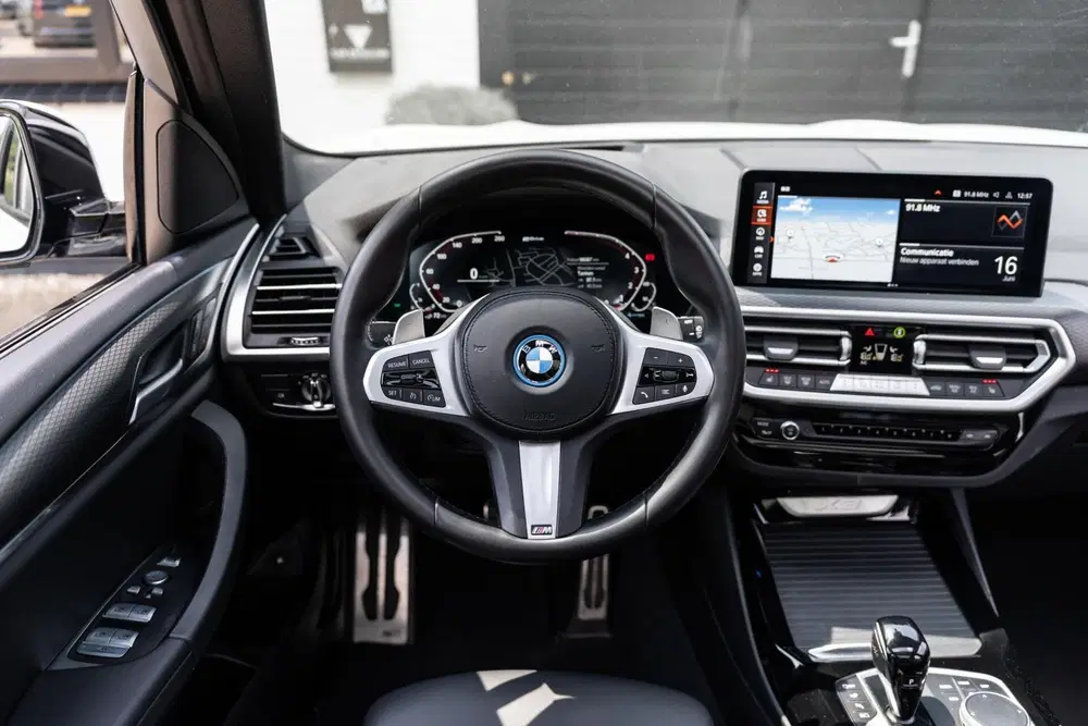 BMW X3 XDrive30e M-sport Brooklyn Grau Pano LASER uit 2021, foto 14